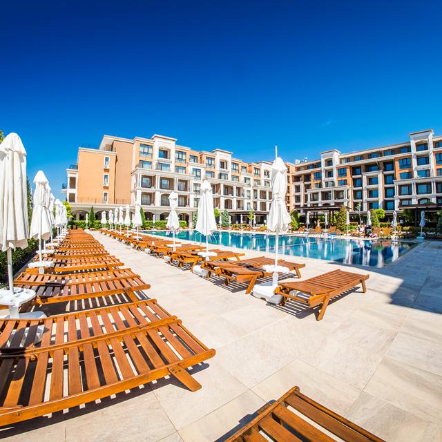 Aparthotel Premier Fort Beach