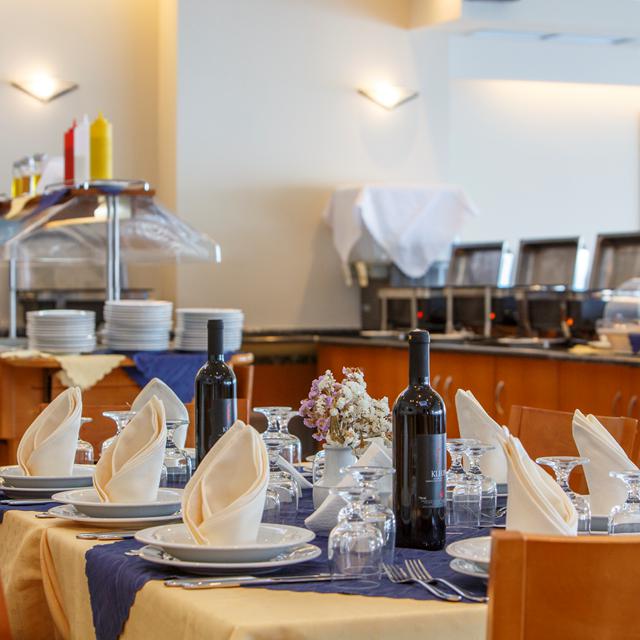 Hotel Tolo