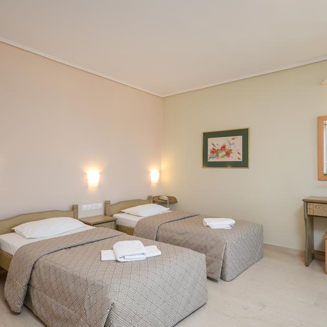 Proteas Hotel & Suites