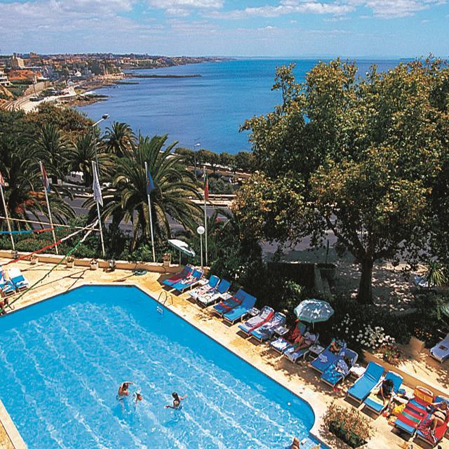 Aparthotel Estoril Eden - logies en ontbijt