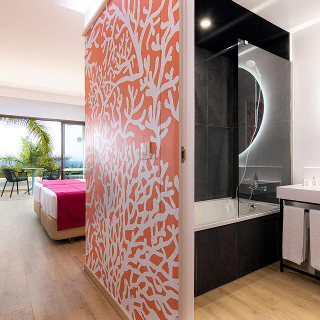 Hotel Costa Calero