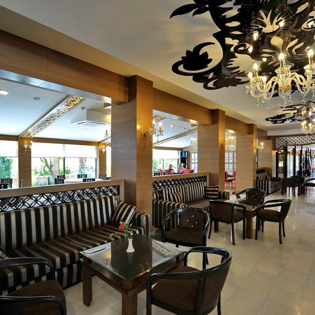Hotel Seaden Corolla
