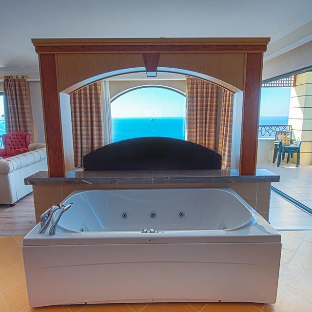 Hotel Utopia World - zomer 2023