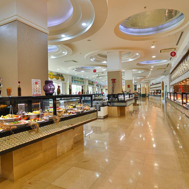 Hotel Crystal Sunset Luxury Resort & Spa