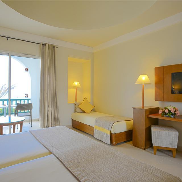 Hotel Vincci Helios Beach