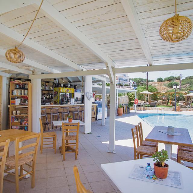 Aparthotel Iphigenia Mythic Retreat