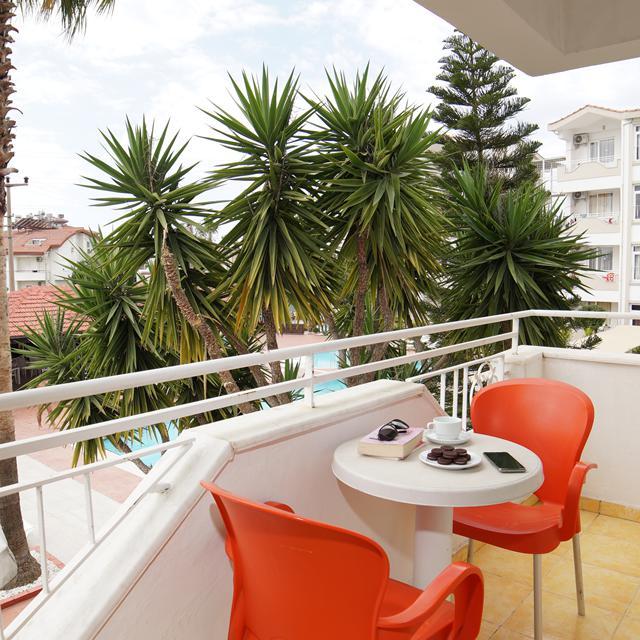 Aparthotel New Garden Luna Side