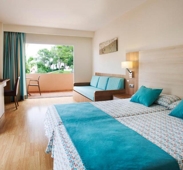 Invisa Figueral Resort (Cala Blanca)