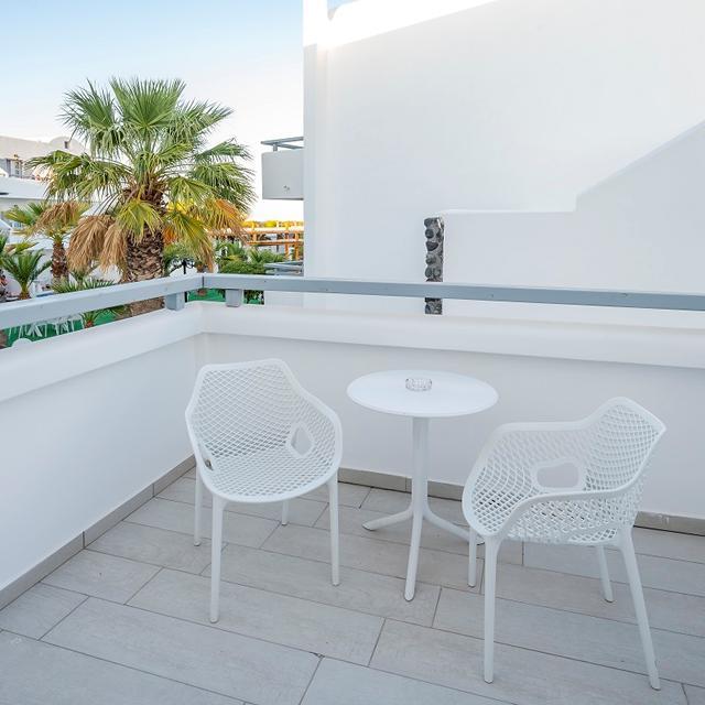 Hotel Smy Mediterranean White Resort