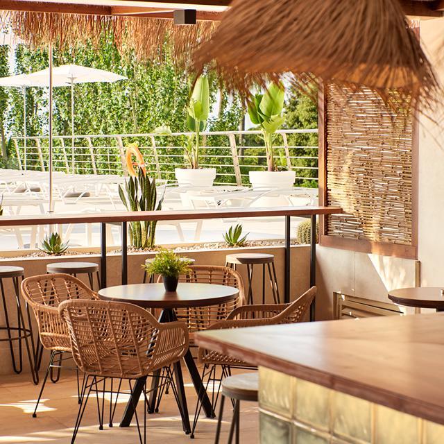 Dwo Sirius by Checkin